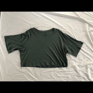 Lululemon Cropped T-shirt